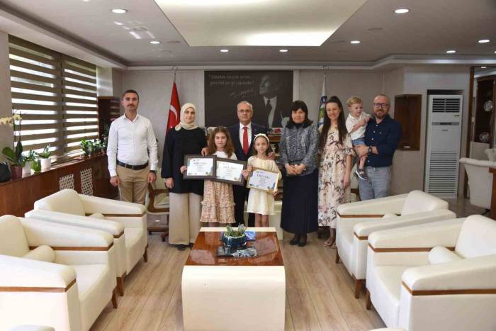 Başkan Kayda, İspanya’da Madalya Kazanan Minikleri Ağırladı