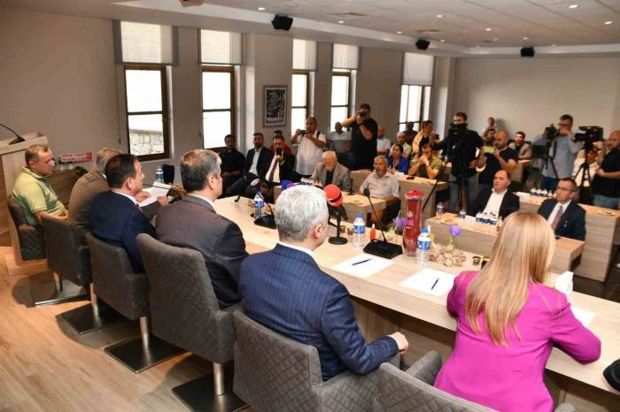 Baharat Kategorisinde Ab Komisyonunun Tescillediği İlk Ürün Safran Oldu