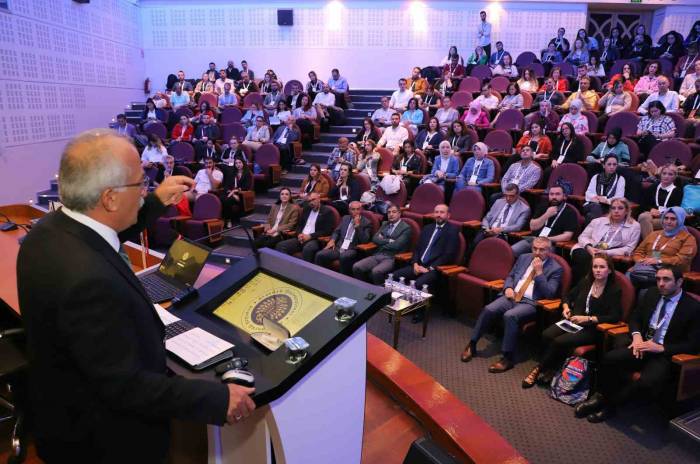 Atatürk Üniversitesi’nde Proje Yönetim Toplantısı