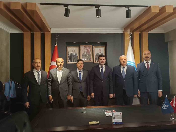 Gaziantep Ülkü Ocakları’nda Bayrak Değişimi