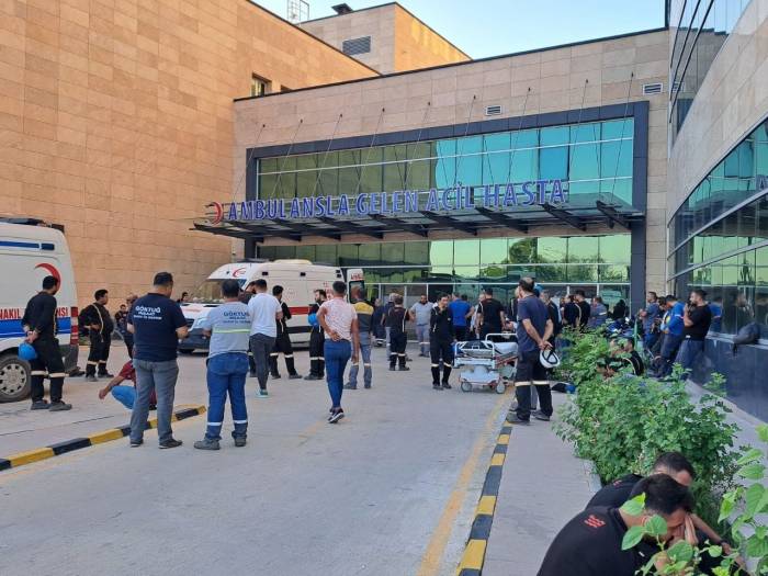Patlamada Yaralanan İşçilerin Tedavileri Sürüyor