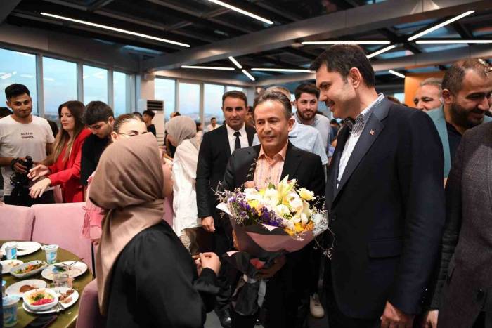 Milletvekili Kurum Ve Başkan Yazıcı, Gençlerle Tecrübelerini Paylaştı