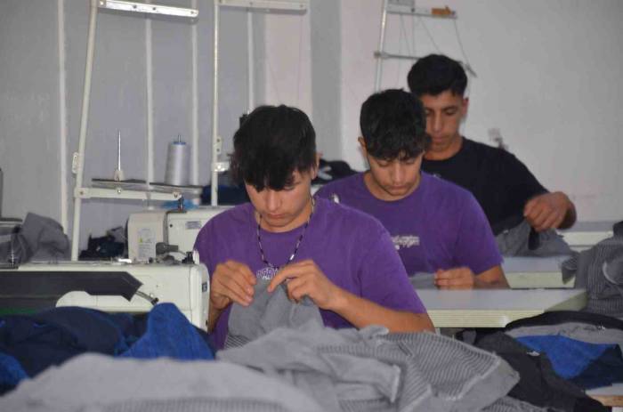 Devlet Destekli Atölyeler Yüzlerce Öğrenciye İş Kapısı Oldu