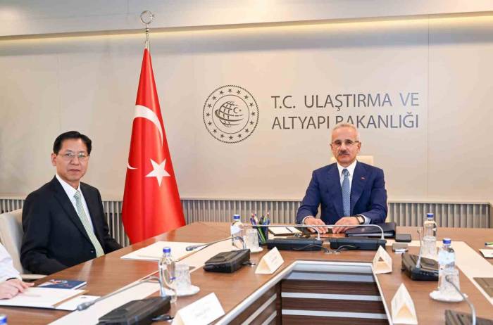 Bakan Uraloğlu, Çin Büyükelçisi Shaobin’ı Kabul Etti