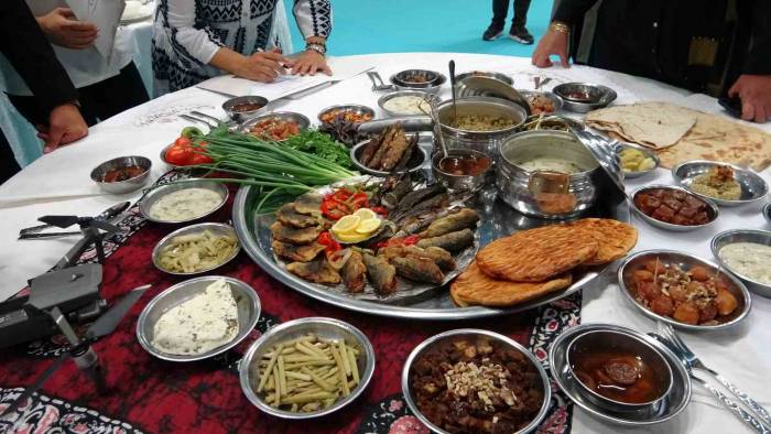 Van Mutfak Yöresel Ürünler Gurme Fuarı Kapılarını Ziyaretçilere Açtı