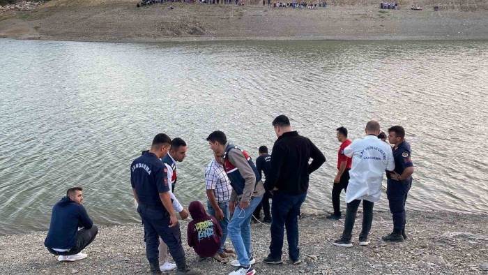 Baraja Düşen 14 Yaşındaki Çocuğun Cesedi Bulundu