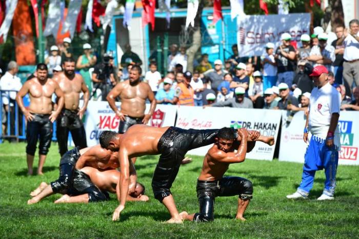 18. Geleneksel Kocasinan Yağlı Güreşleri Başladı