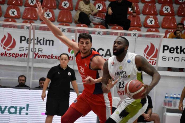 Ege Cup’ta Şampiyon Bahçesehir Koleji