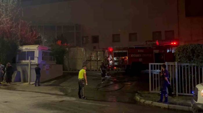 Bursa’da İplik Fabrikasında Korkutna Yangın