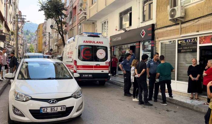 Kıskançlık Krizine Giren Adam Sevgilisini Öldürdü, Sonra Kendi Canına Kıydı