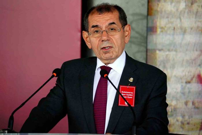 Dursun Özbek: "Galatasaray Tarihinde Rekor Seviyede Sponsorluklara İmza Attık"