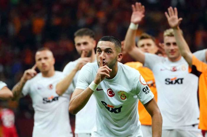 Maç Sonu 3’lüsü Hakim Ziyech’ten