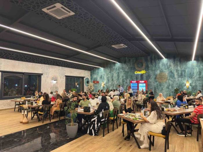 Cihangir Kebap’ta ‘Sıra Gecesi’ Düzenlendi