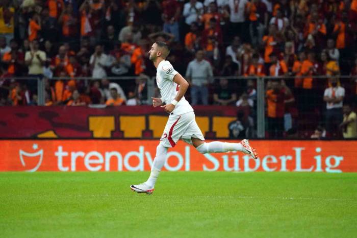 Trendyol Süper Lig: Galatasaray: 4 - Samsunspor: 2 (Maç Sonucu)