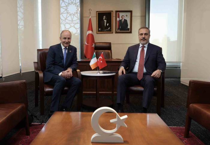 Bakan Fidan, İrlanda Dışişleri Ve Savunma Bakanı Martin’le Görüştü