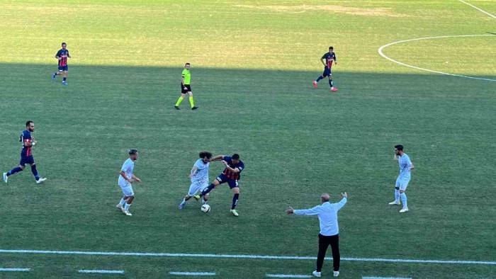 Tff 2. Lig: Düzcespor: 1 - Karaman Futbol Kulübü: 1