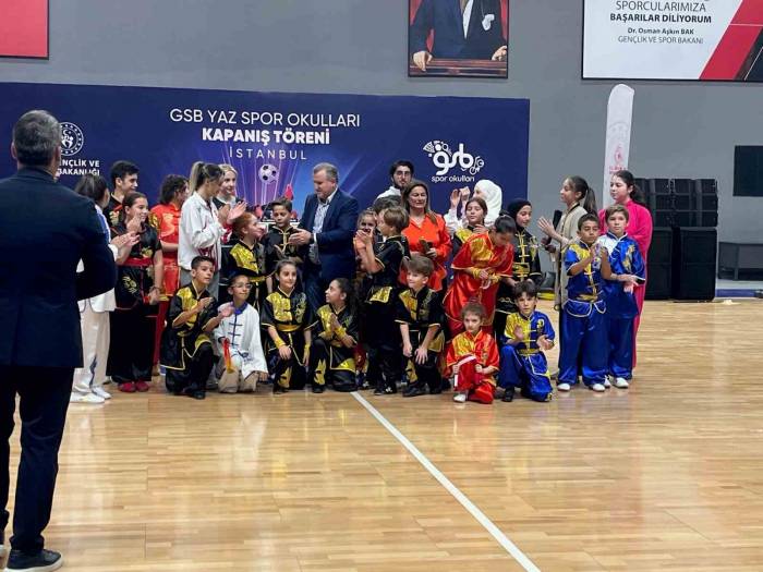 Gençlik Ve Spor Bakanı Dr. Osman Aşkın Bak Yaz Spor Okulları Kapanış Törenine Katıldı