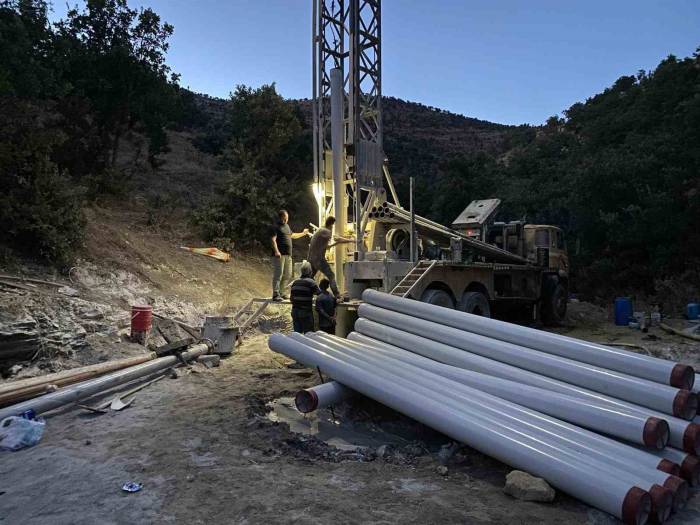 Salihli’de Üreticilere Sulama Desteği