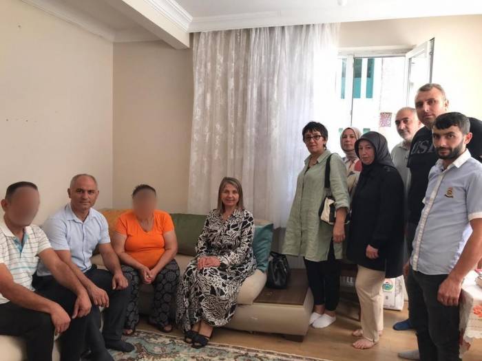 İlkadım’da Depremzede Ailelere Destekler Devam Ediyor