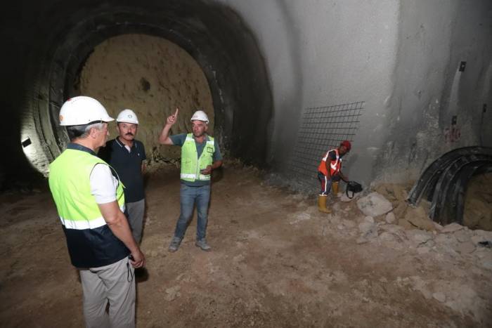 Tahmazoğlu: “Tünel Çalışmamızda Bin 453 Metredeyiz”