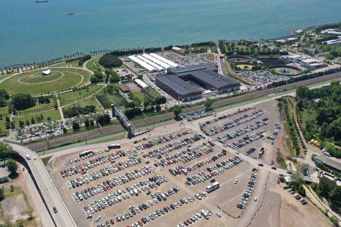 13. Kocaeli Kitap Fuarı Heyecanı Başladı