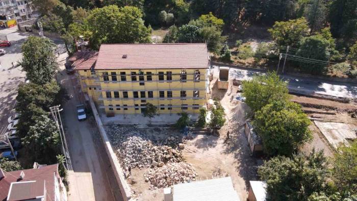 Yıldırım Tarihi Ayağa Kaldırıyor