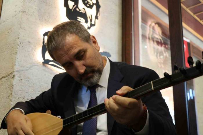 Ak Parti Genel Başkan Yardımcısı Şen, Kırşehir’de Partililerle Buluştu