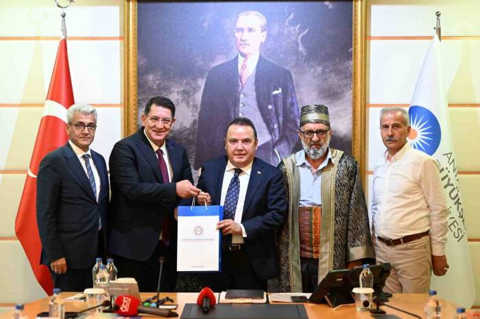 Başkan Böcek, Esnaf Temsilcilerini Ağırladı