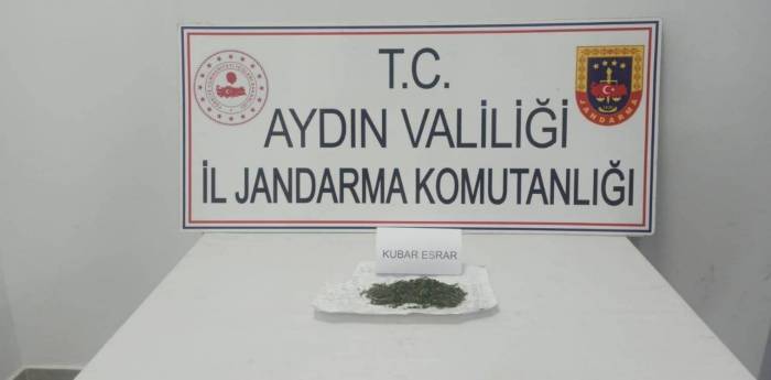 Jandarma Ekipleri Uyuşturucuya Geçit Vermiyor: 23 Gözaltı