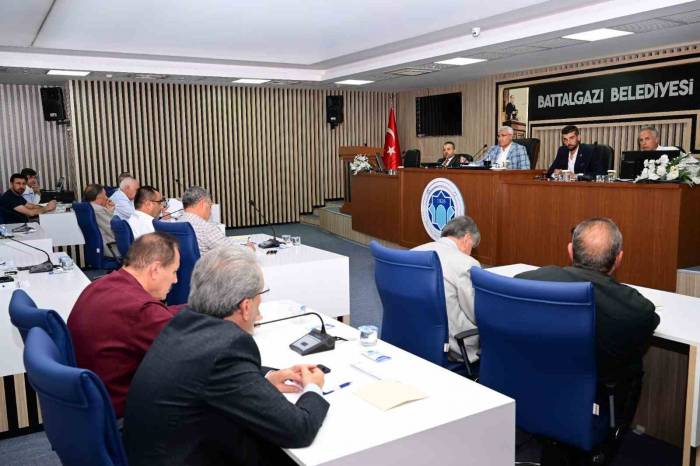 Derme Deresi Projesi İçin Başkan Güder’e Kredi Yetkisi