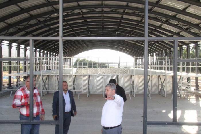 Başkan Altun Yarı Olimpik Yüzme Havuzunda İncelemelerde Bulundu