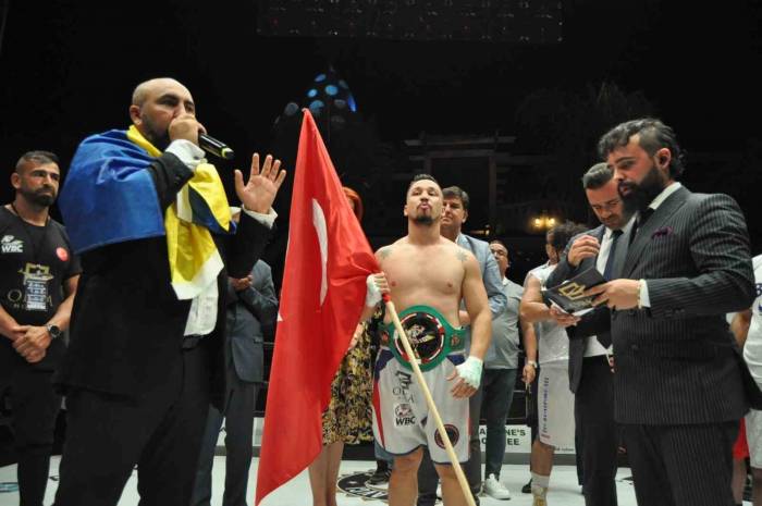 Fethiye’de Wbc Profesyonel Boks Gecesi Yapıldı