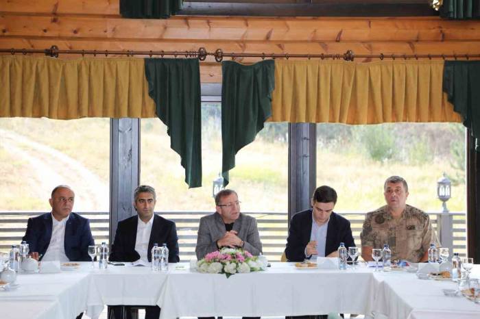 Kars Valisi Polat, Turizm Sektörüyle Buluştu