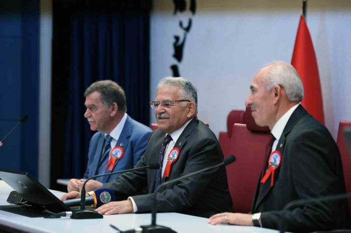 Başkan Büyükkılıç: "Ahi Ahlaki Bir Yaşam Felsefesi Olmalıdır"