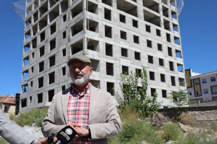 Başkan Çolakbayrakdar: "Türkiye’de Kendi İmkanlarıyla Dönüşüm Yapan Tek Belediyeyiz"