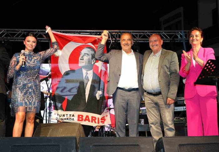 Mudanya’da Siyah İncir Şenilği