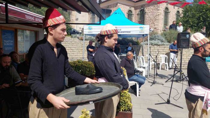 Çoğu İnsan O Deyimi Yanlış Biliyormuş: Pabucu Dama Atılmak Deyiminin Aslı Böyle