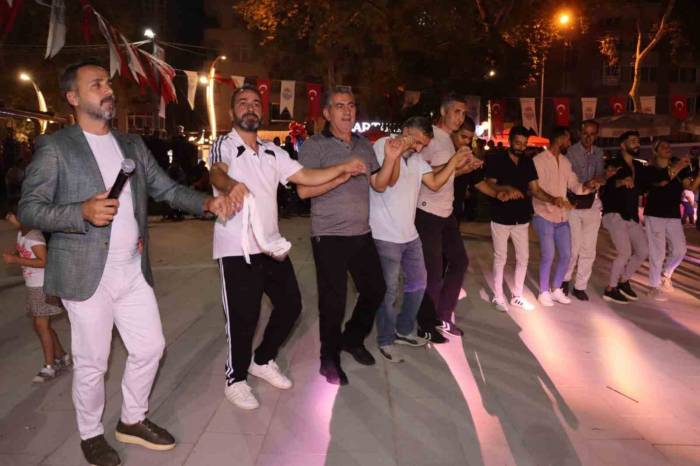 Yalova Belediyesi’nden Sadullah Öztürk Ve Rıdvan Doğan Konseri