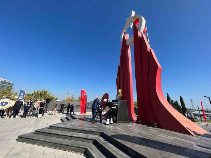Bursa’da Gaziler Günü’nün 102. Yılı Coşkuyla Kutlandı