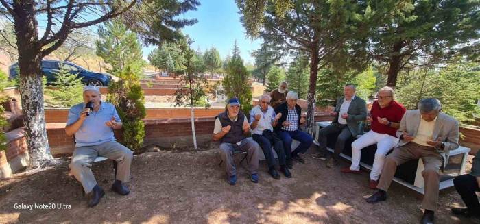 Eskişehir Türk Ocağı’nın Eski Başkanı Sedat Yurtseven Mezarı Başında Anıldı