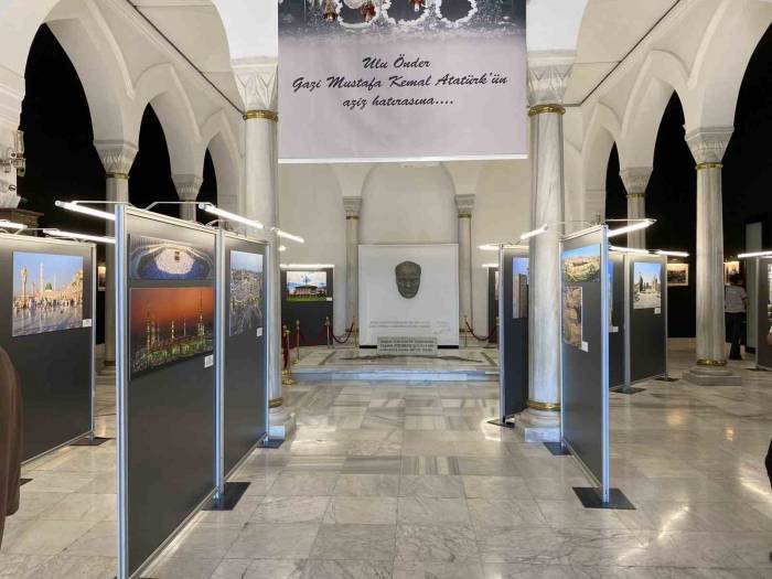 Dr. Yıldız’ın Objektifinden Oluşan Zamanın İzlerini Taşıyan Mabetler Fotoğraf Sergisi Görücüye Çıktı