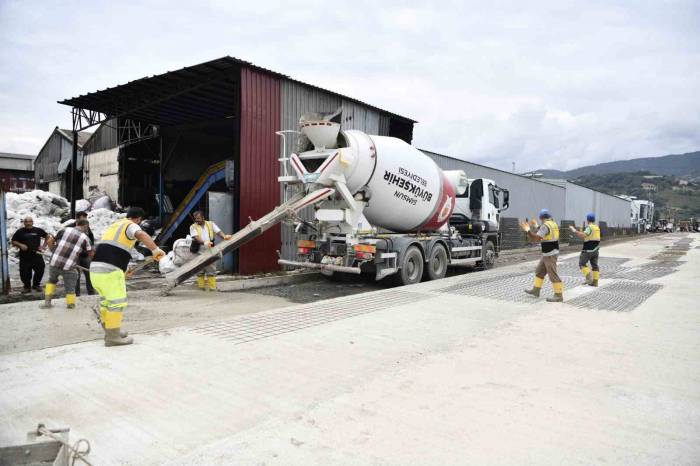 Demir: “Beton Yollar İle Ulaşım Altyapımızı Daha Güçlü Hale Getiriyoruz”