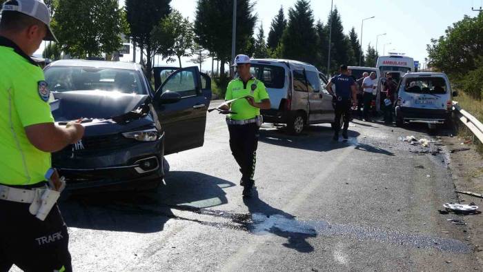 Kütahya’da Trafik Kazası: 2 Yaralı
