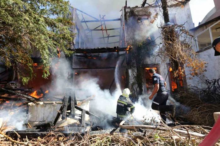 Muğla Büyükşehir İtfaiyesi 2 Bin 925 Olaya Müdahale Etti