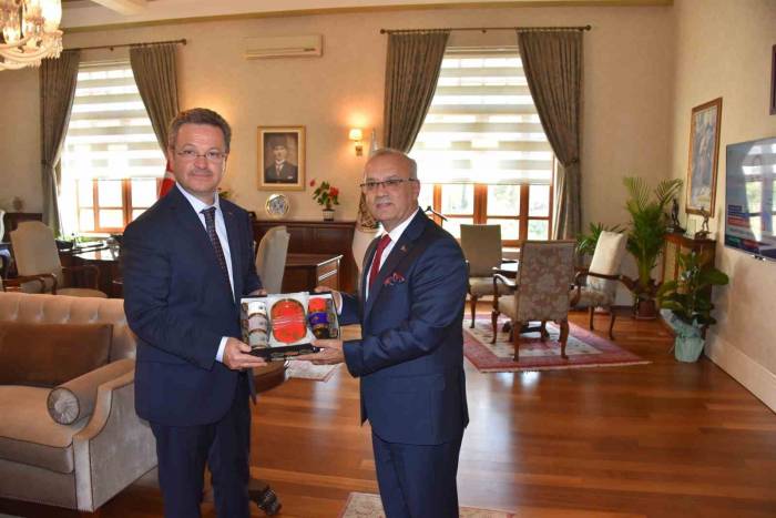 Başkan Kayda’dan, Vali Ve Rektöre Hayırlı Olsun Ziyareti