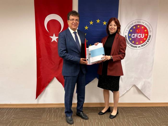 Edremit Belediyesi’ne 109 Bin Euro Ab Desteği