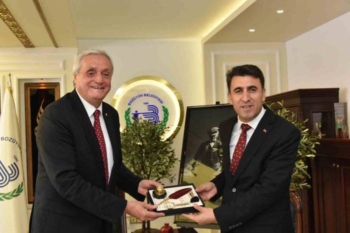 Bilecik Valisi Şefik Aygöl Bozüyük’te Çeşitli Ziyaretlerde Bulundu