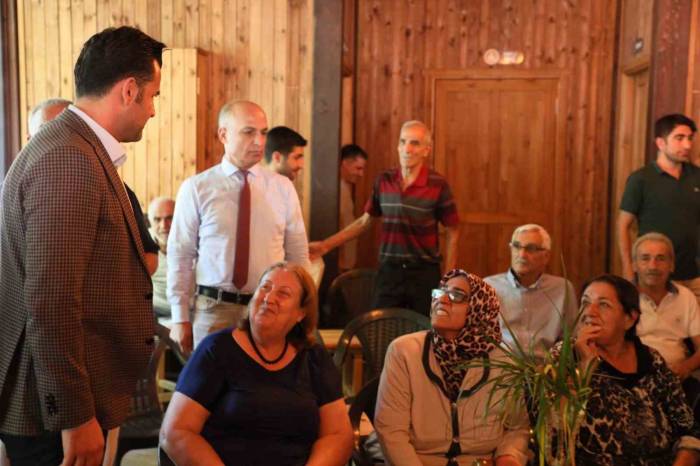 Koca Çınarlar Diyarbakır Türkülerini Seslendirdi