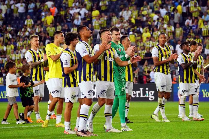 Fenerbahçe, Konferans Ligi’nde Sahne Alıyor