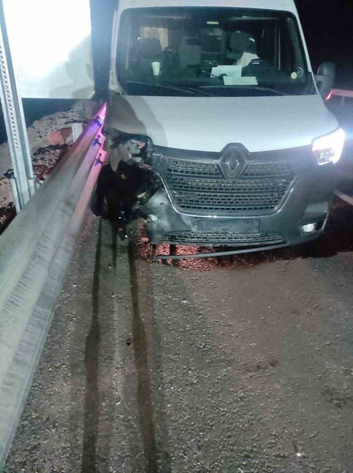 Gediz’de Trafik Kazası: 1 Yaralı